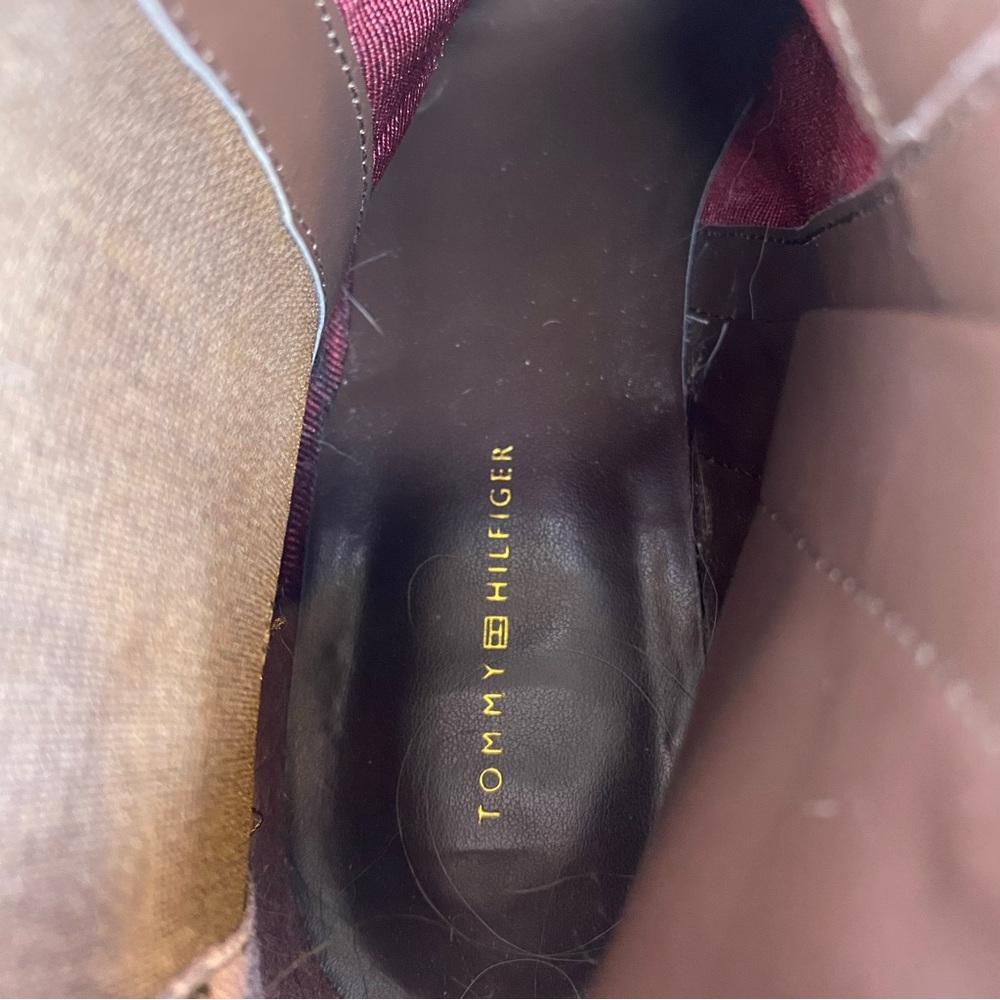 Tommy Hilfiger Chelsea Brown Suede Booties - Size: 9M - Picture 10 of 12